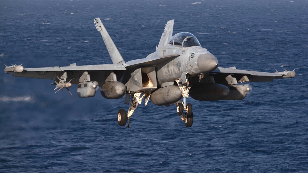 جنگنده آمریکایی EA-18G