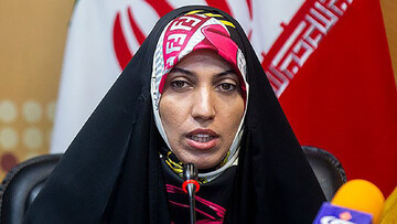 واکنش جنجالی آمنه سادات ذبیح‌پور به اظهارات امروز ترامپ