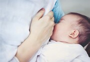 فواید شیر مادر برای رشد و سلامتی شیرخوار