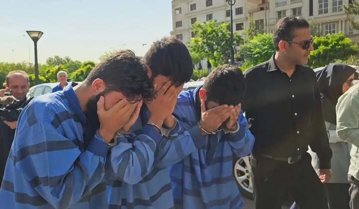 عامل زورگیری از دختران در شهرک غرب دستگیر شد + فیلم عامل زورگیری از دختران در شهرک غرب دستگیر شد + فیلم