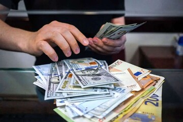 پیش بینی افزایش قیمت دلار در پاییز و زمستان