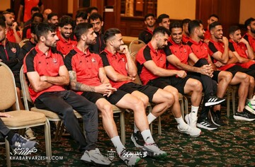 وحید امیری: از پرسپولیس جدا نمی شوم!