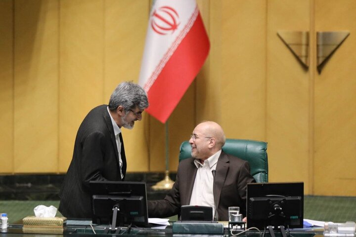 کوچک زاده: در جنگ خوشگلی قالیباف توجهم را جلب کرد