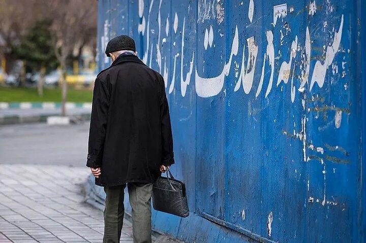 علت پرداخت نشدن معوقات برخی بازنشستگان چیست؟