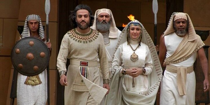 سیروس کهوری‌نژاد در کنار همسرش + فیلم