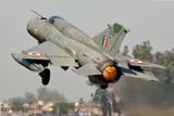 جنگنده میگ-21 هند سقوط کرد