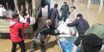 نمایندگان وزیر بهداشت از مناطق سیل‌زده بازدید کردند