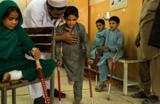 مظلومیت کودکان افغان در برابر بمب‌های طالبان