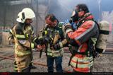 آتش سوزی در سعادت آباد/  ۳۰ نفر از ساکنان مجتمع نجات یافتند