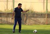 با تعویق لیگ به  کل  فوتبال ایران ضرر می‌زنند