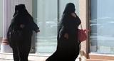 زنان عربستان سعودی بدون محدودیت به  سفر می‌روند