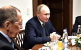 پوتین برنقش سازنده ایران، روسیه و ترکیه در حل بحران سوریه تاکید کرد