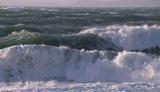 خبر فوری: ارتفاع موج در خزر  به ۳ متر می‌رسد