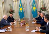 ظریف با رهبر قزاقستان  دیدار کرد