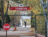 داعشی "بی‌وطن" در مرز ترکیه و یونان +عکس