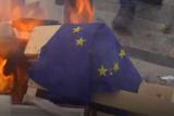 آتش زدن پرچم اتحادیه اروپا در فرانسه