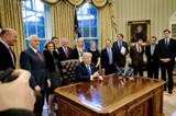 اخراج کارمندان شورای امنیت ملی آمریکا در دستور کار ترامپ