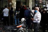 هجوم مردم مشهد برای سیم کارت رایگان+تصاویر