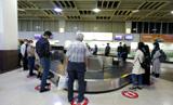 اجرای طرح فاصله گذاری اجتماعی در فرودگاه مهرآباد در روزهای کرونایی/تصاویر