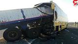 تصادف شدید ۲ دستگاه اتوبوس در بلوار خلیج فارس