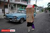 پوشش کرونایی زن کوبایی+عکس