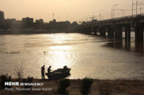 ماجرای اقدام به خودکشی 2 زن در رودخانه کارون