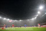 توقف آرسنال مقابل لسترسیتی در هوای بارانی لندن در لیگ برتر انگلیس/تصاویر